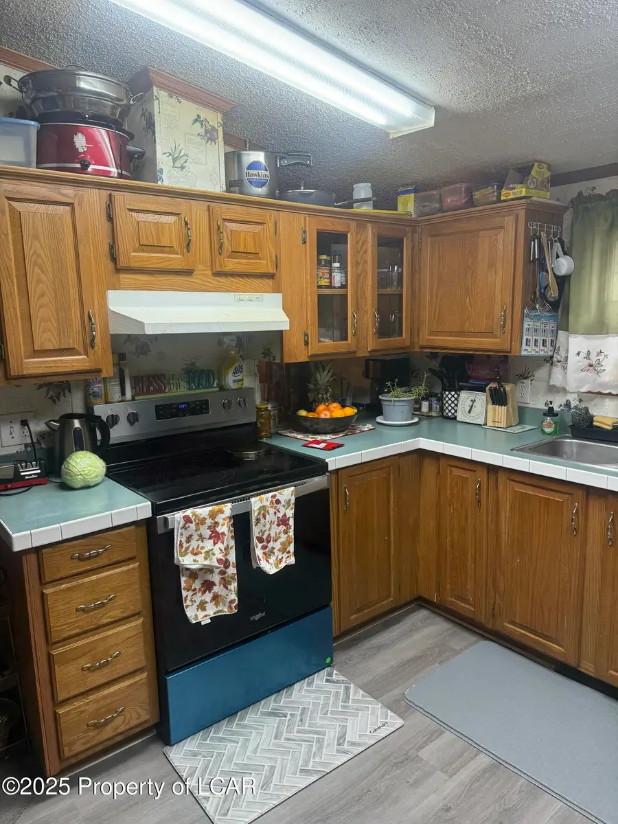 318 Echo Valley Drive, Shavertown, PA 18708 - Image #3