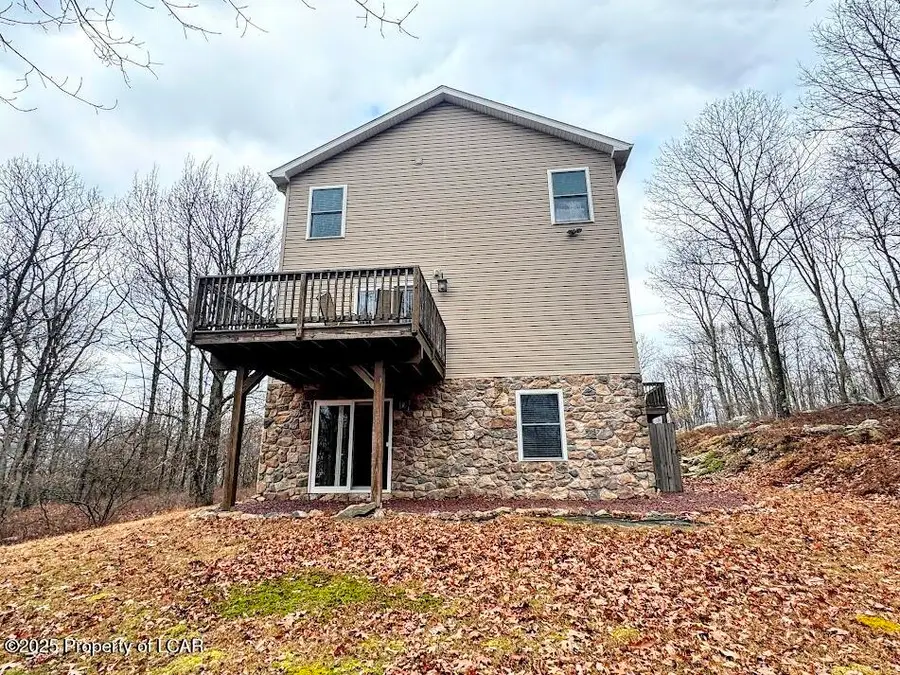 54 Spicebush Drive, Hazle Township, PA 18202 - Image #2