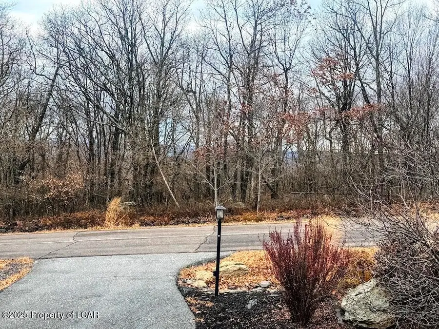 54 Spicebush Drive, Hazle Township, PA 18202 - Image #3