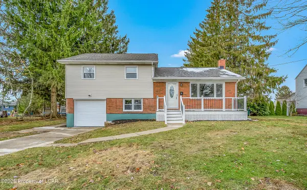 6 Arthur Circle, Mountain Top, PA 18707