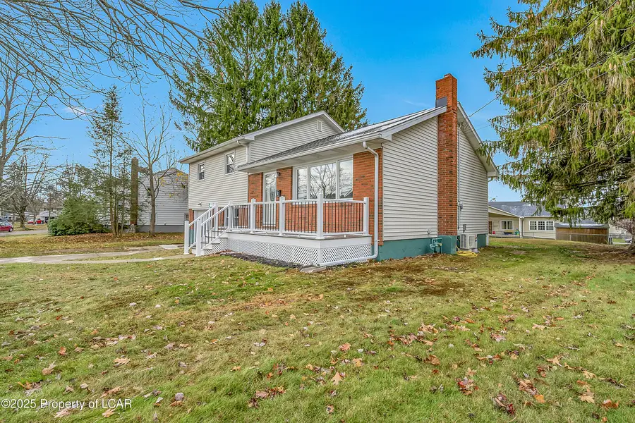 6 Arthur Circle, Mountain Top, PA 18707 - Image #3