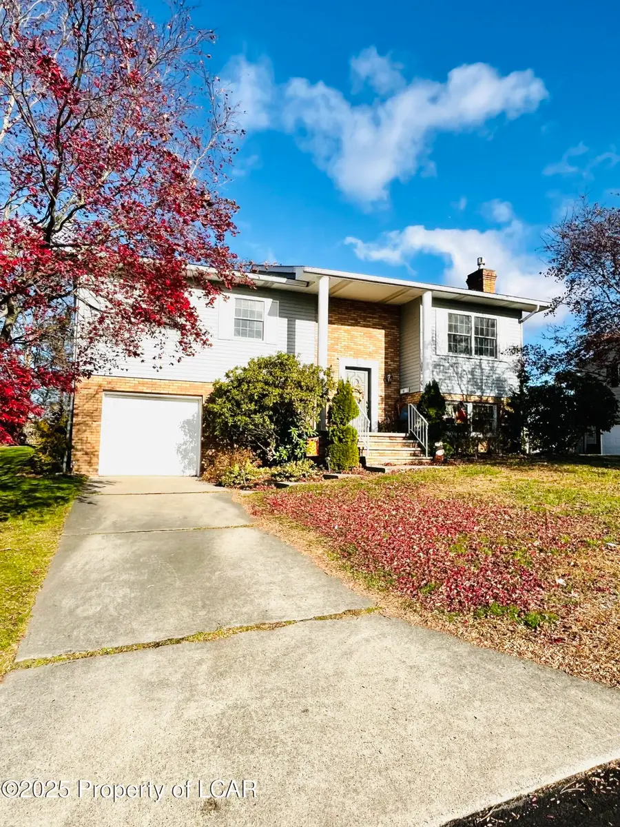 148 Hillcrest Drive, Nanticoke, PA 18634 - Image #2