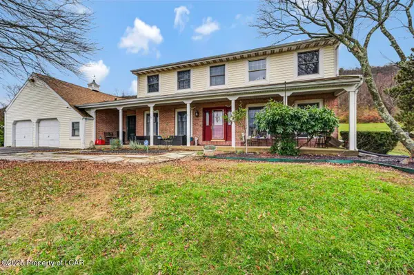 640 W Foothills Drive, Sugarloaf, PA 18249