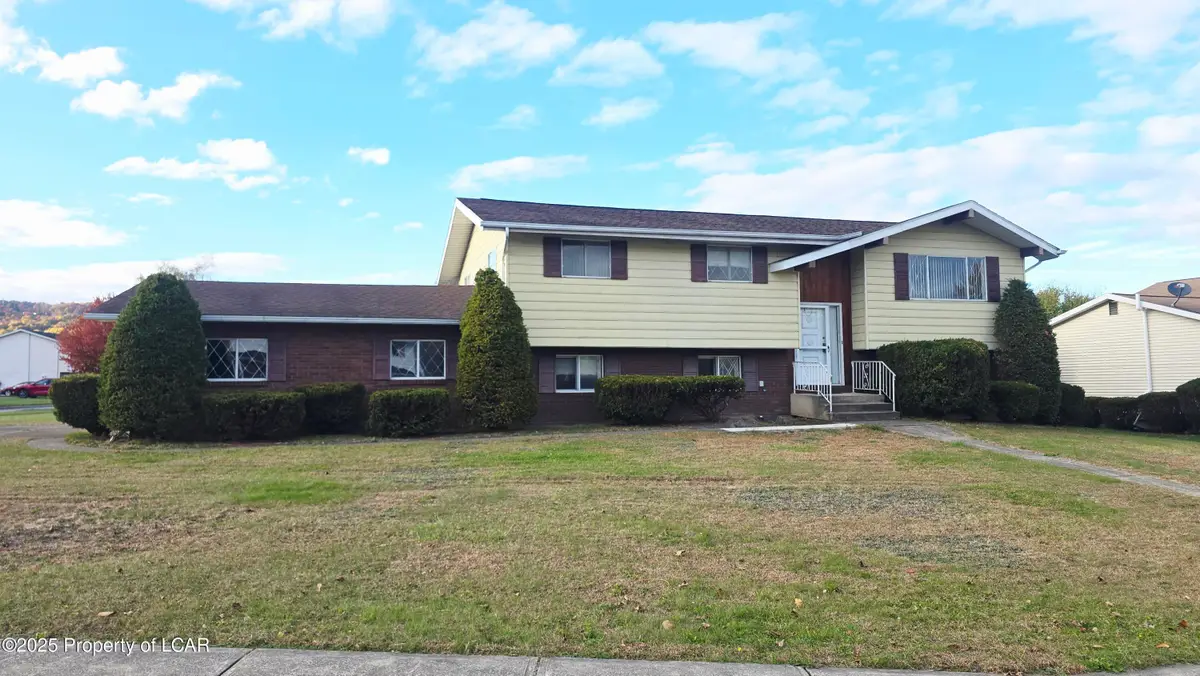 120 E Pheasant Drive, Larksville, PA 18704 - Image #1