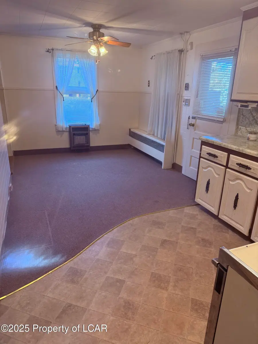 817 S Main St, Duryea, PA 18642 - Image #2