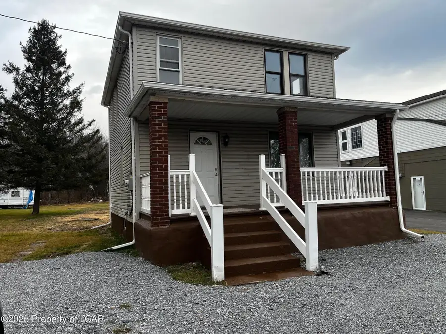 72 Foster Avenue, Freeland, PA 18224 - Image #2