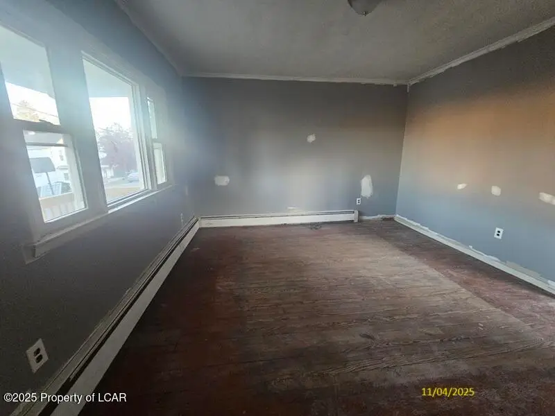 141 W Line Street, Olyphant, PA 18447 - Image #2