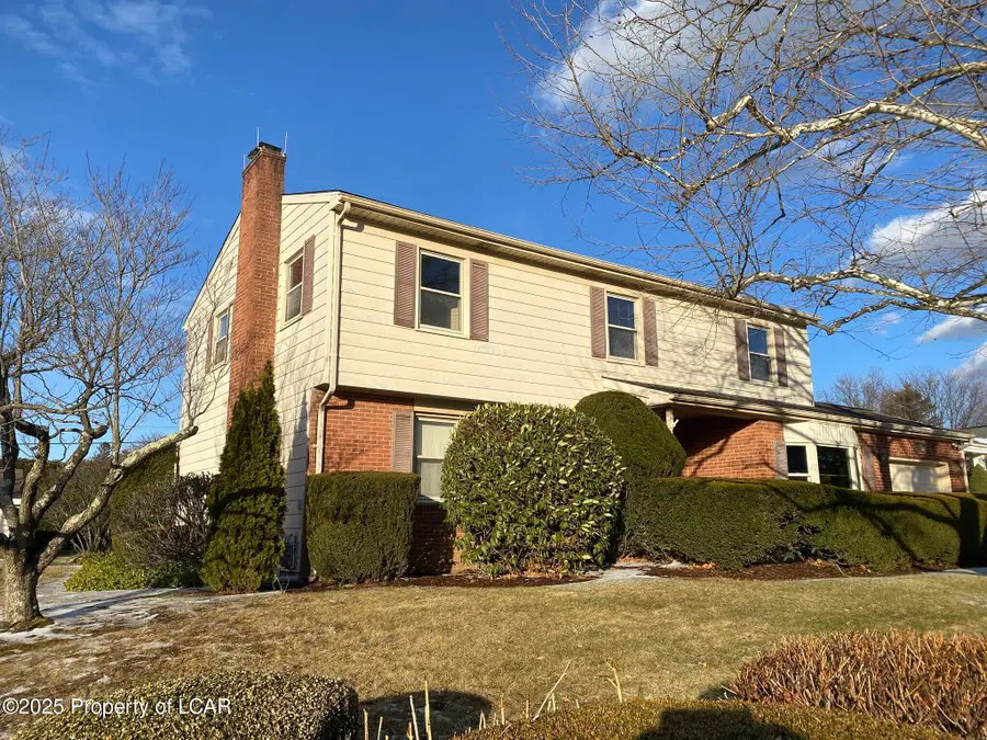 701 E Muir Avenue, Hazleton, PA 18201 - Image #3