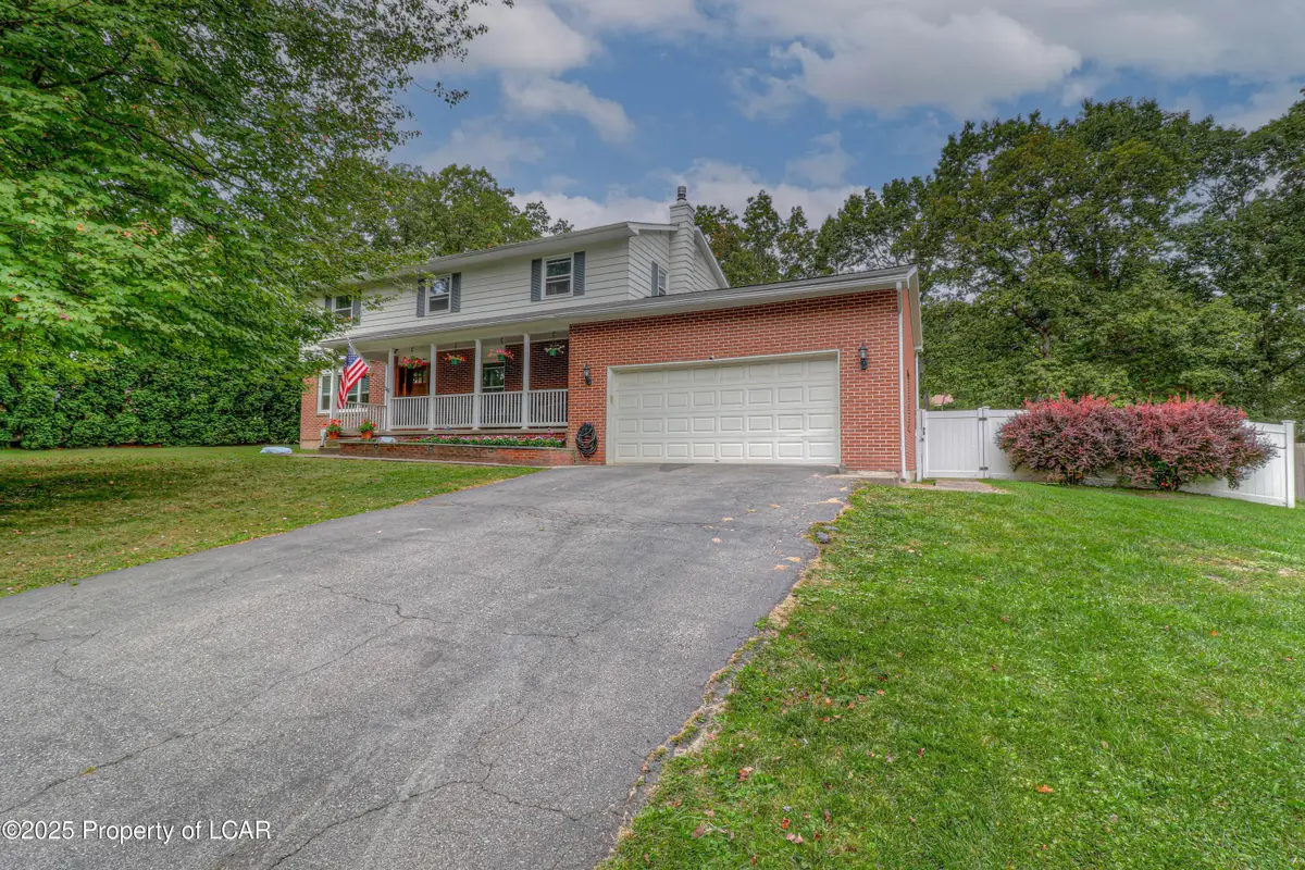 903 Aspen Drive, Mountain Top, PA 18707 - Image #1