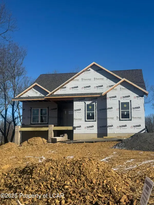 46 VV Turnberry Lane, Hazle Twp, PA 18202