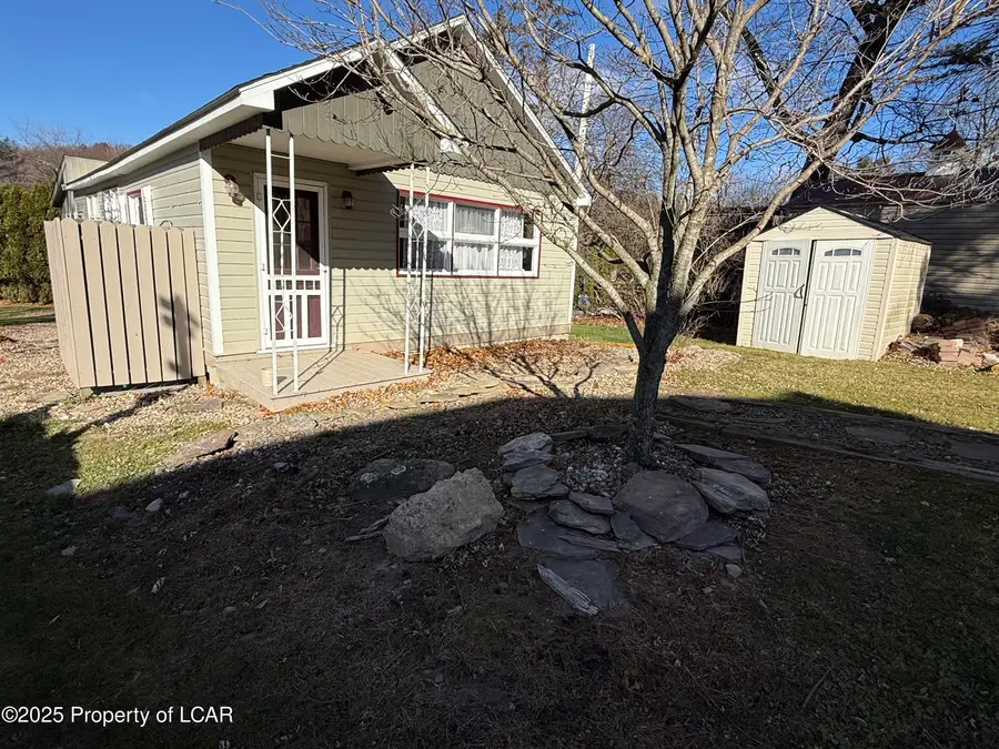 102 Lakeview Drive, Sweet Valley, PA 18656 - Image #3