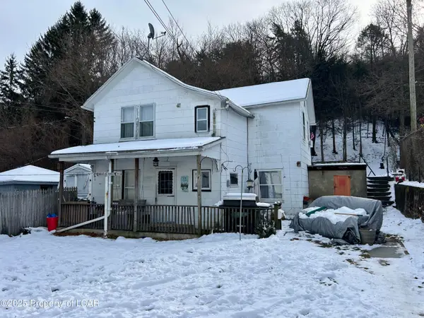 R 13 Coal Street, Glen Lyon, PA 18617