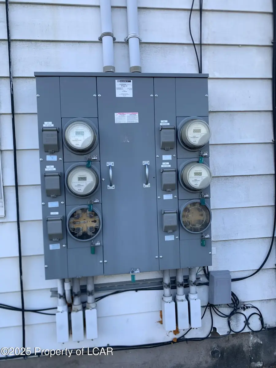 203-201 Laurel Street, Hanover Township, PA 18706 - Image #3