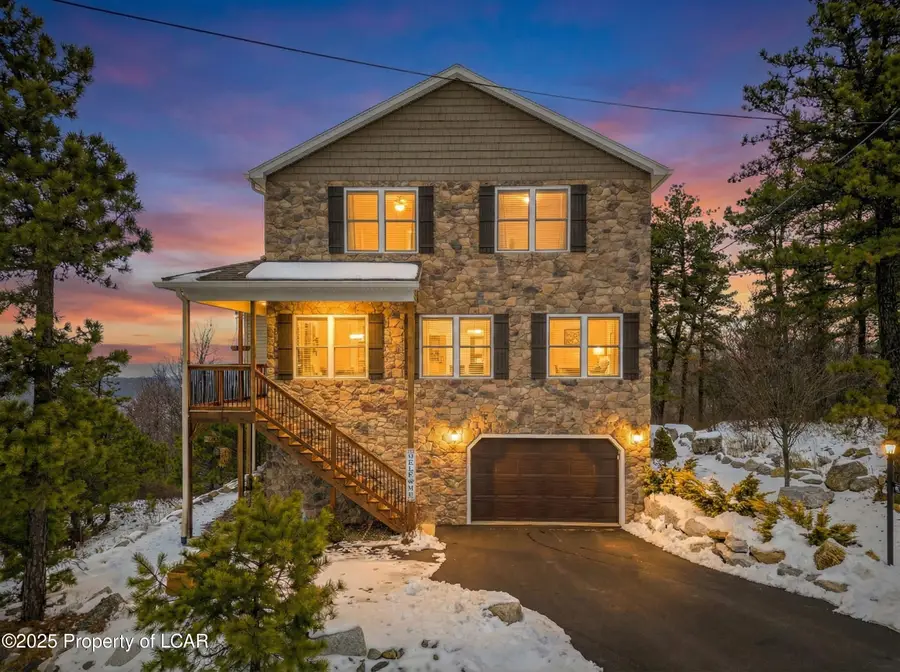 532 Buck Mountain Boulevard, Hazle Township, PA 18202 - Image #3