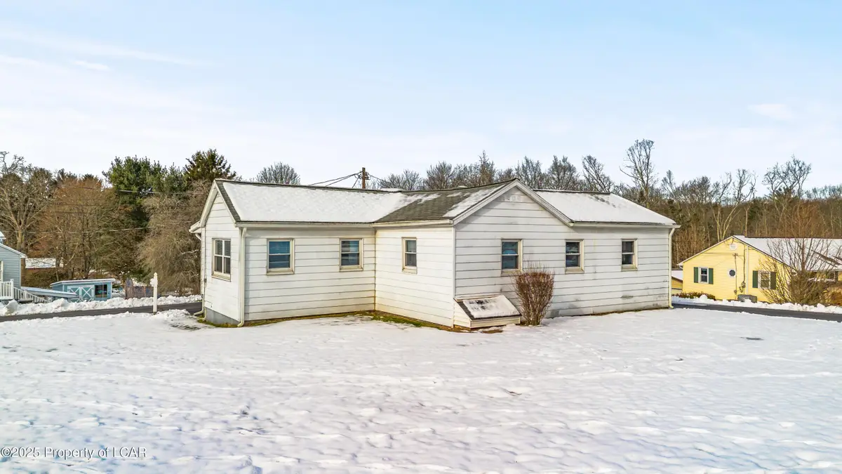 3838 Blytheburn Rd Road, Mountain Top, PA 18707 - Image #1