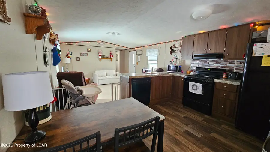 509 Hummingbird Drive, Shavertown, PA 18708 - Image #3