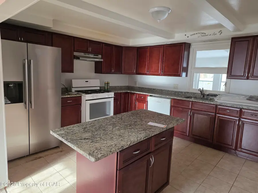 140 Center Street, Pittston, PA 18640 - Image #2