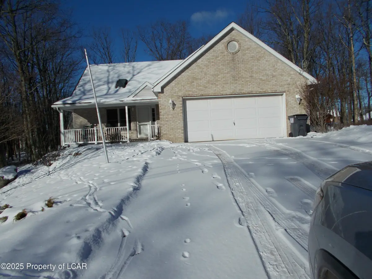 20 Torrey Pines Drive, Hazle Township, PA 18202 - Image #1