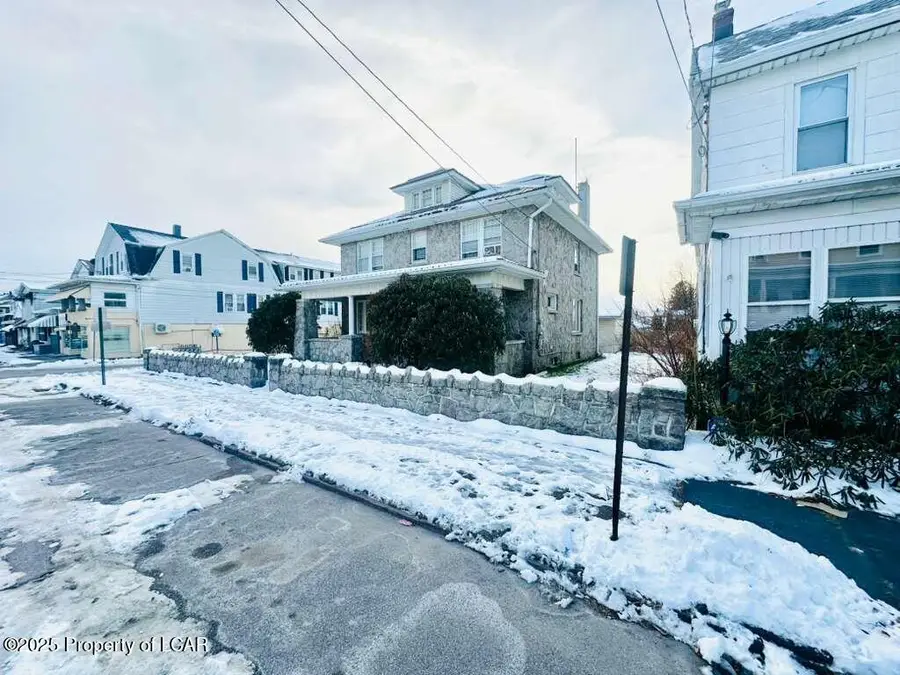 864 Alter Street, Hazleton, PA 18201 - Image #2