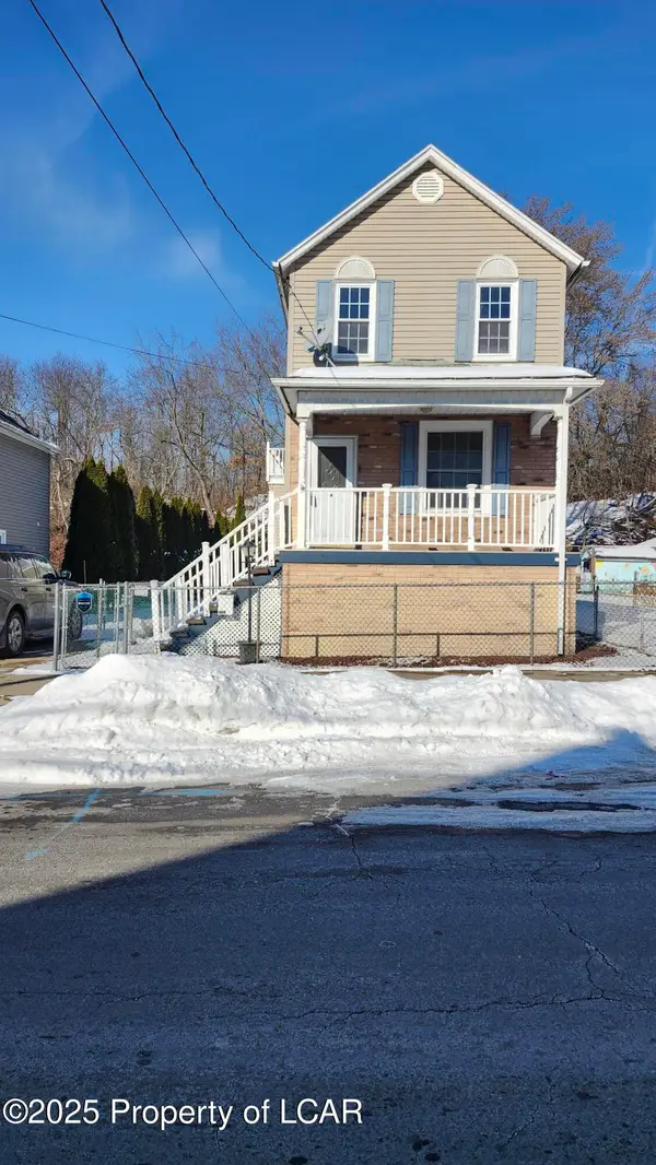 330 W Union Street, Nanticoke, PA 18643