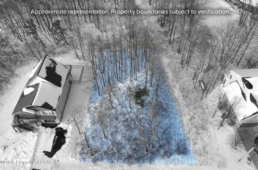 Oyster Bay Court, Hazle Township, PA 18202 - Image #2