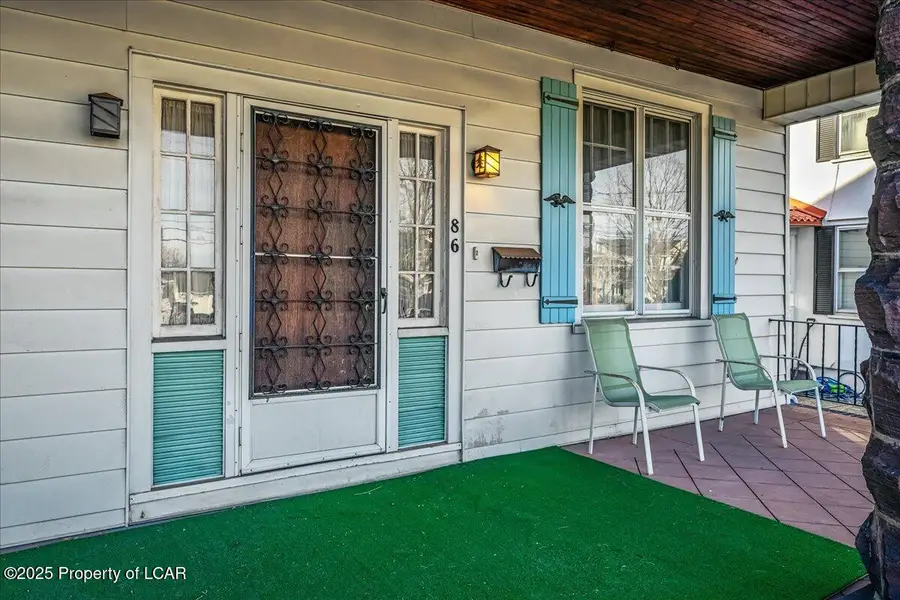 86 Yeager Avenue, Forty Fort, PA 18704 - Image #2