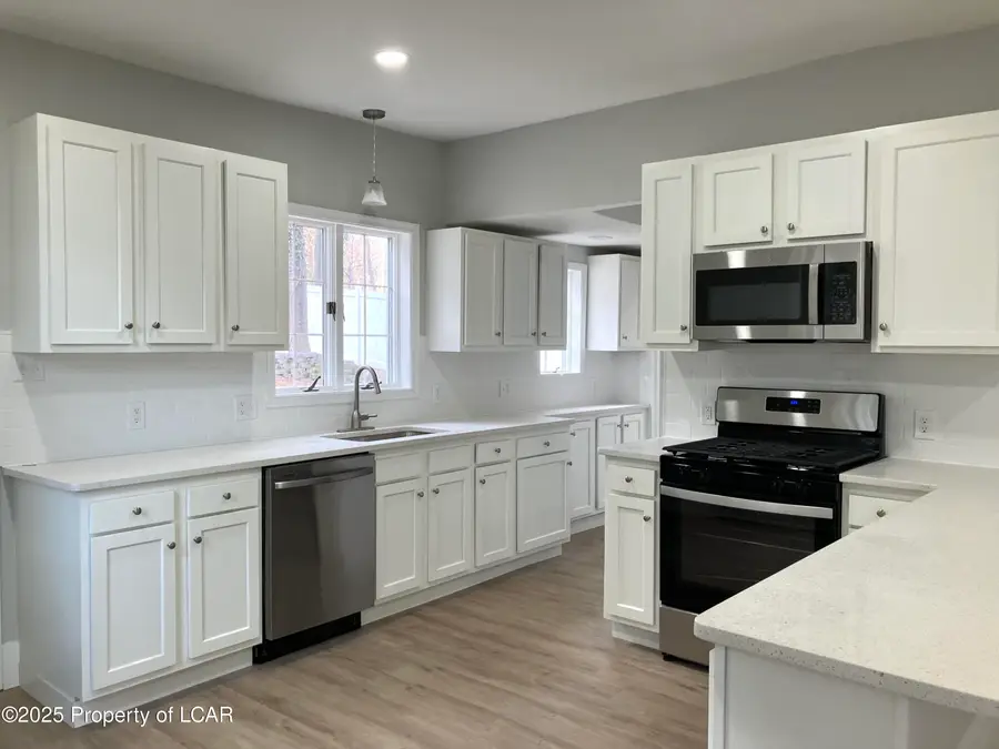 238 Idetown Road, Dallas, PA 18612 - Image #3