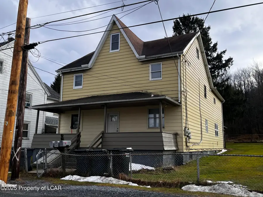 1008 Schwabe Street, Freeland, PA 18224 - Image #2