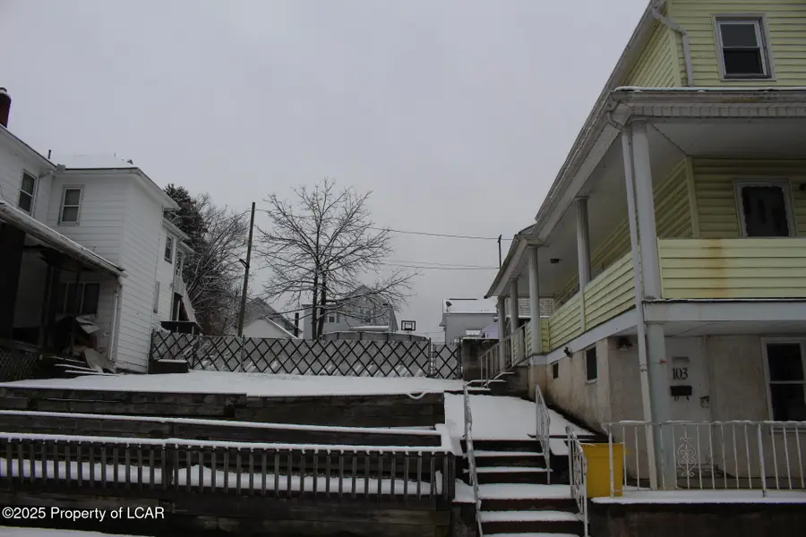 103 W Grand Street, Nanticoke, PA 18634 - Image #3