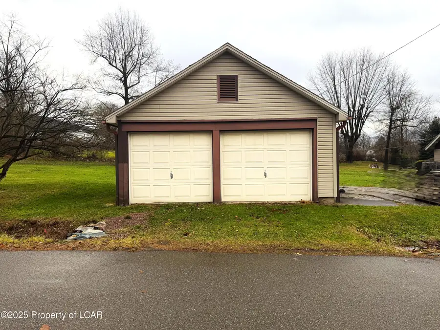 59 Walnut Avenue, Sugarloaf Township, PA 18249 - Image #2