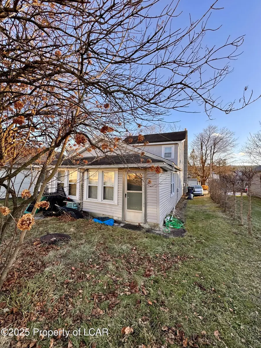 46 Swamp Street, Beaver Meadows, PA 18216 - Image #3
