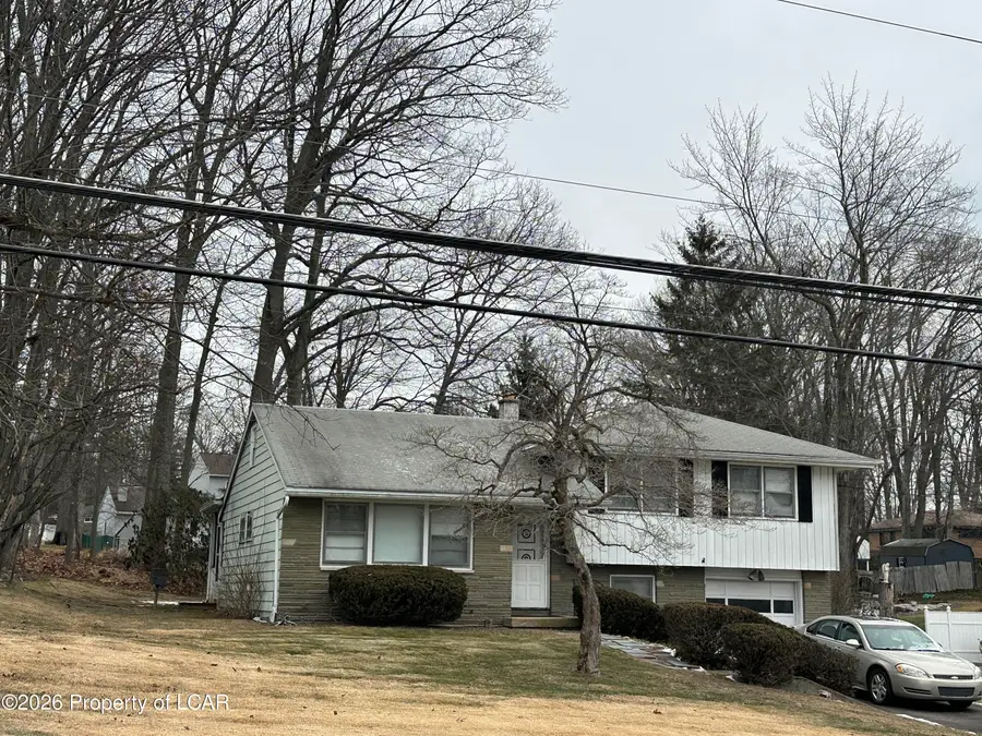 32 Garden Avenue, Mountain Top, PA 18707 - Image #3