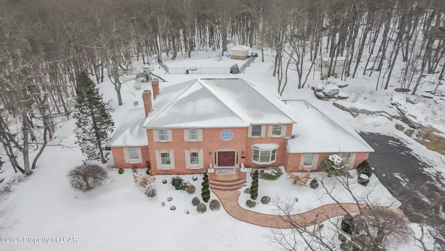 911 Seybert Street, Hazleton, PA 18201 - Image #2