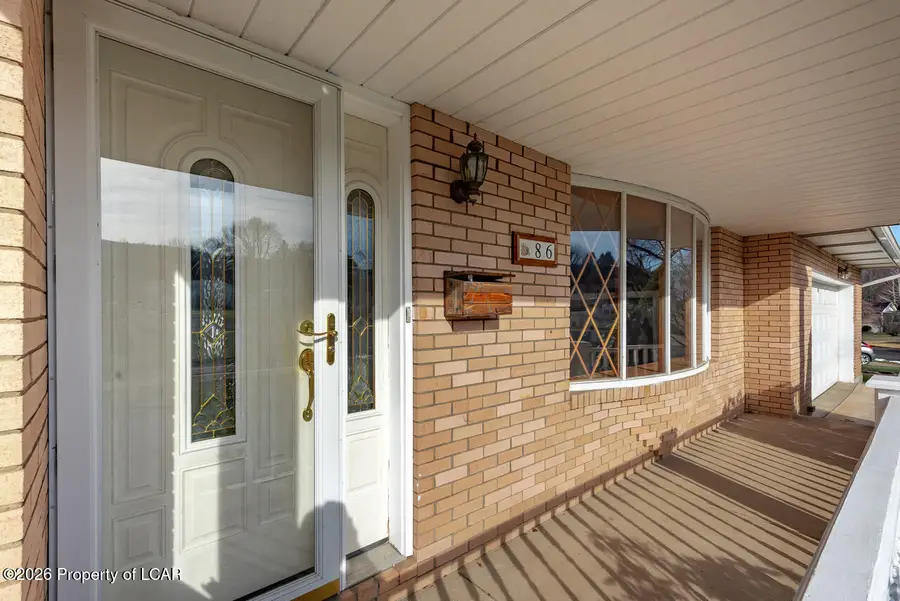 86 Seneca Drive, Nanticoke, PA 18634 - Image #2