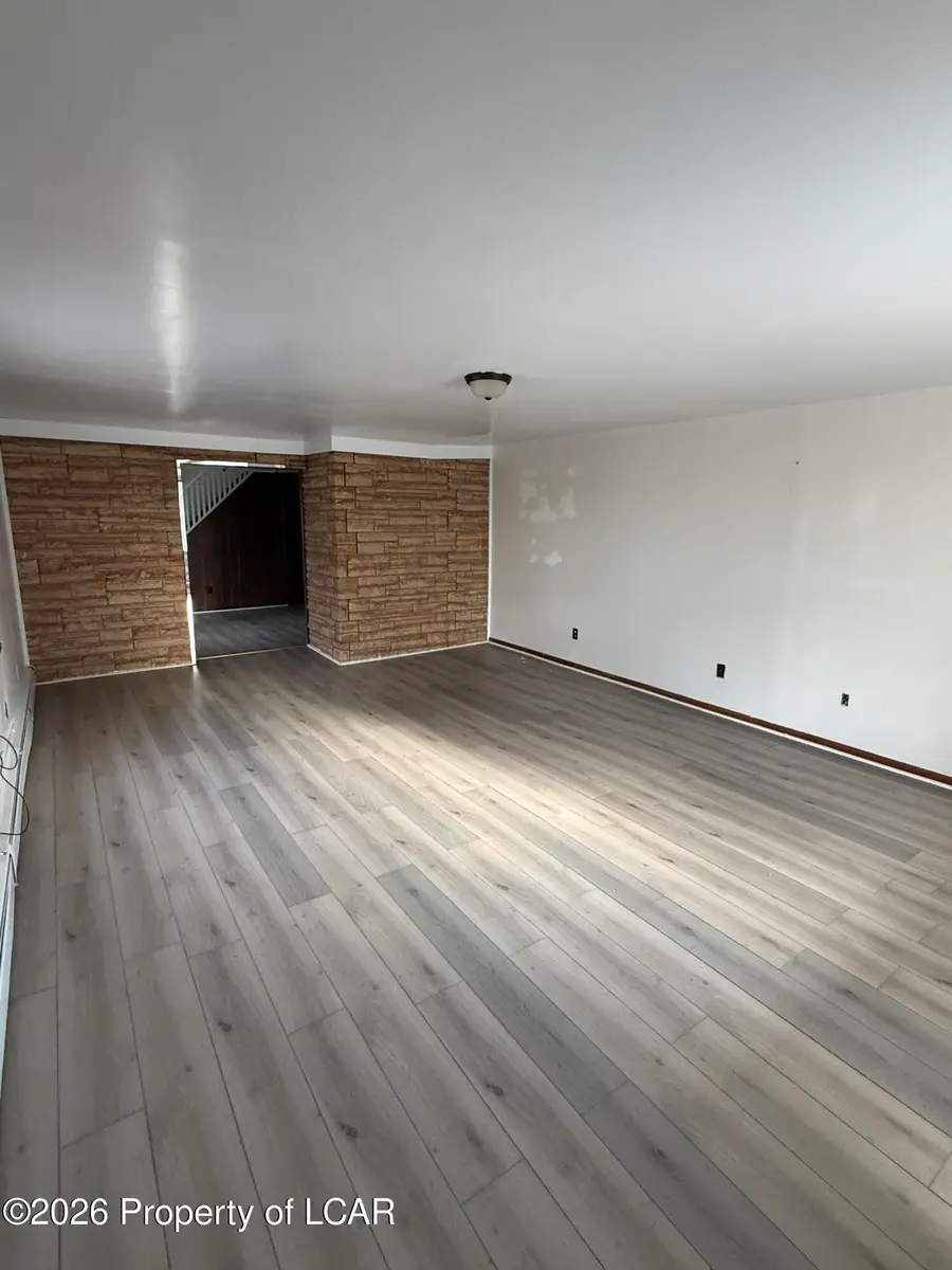 845 N Vine Street, Hazleton, PA 18201 - #3