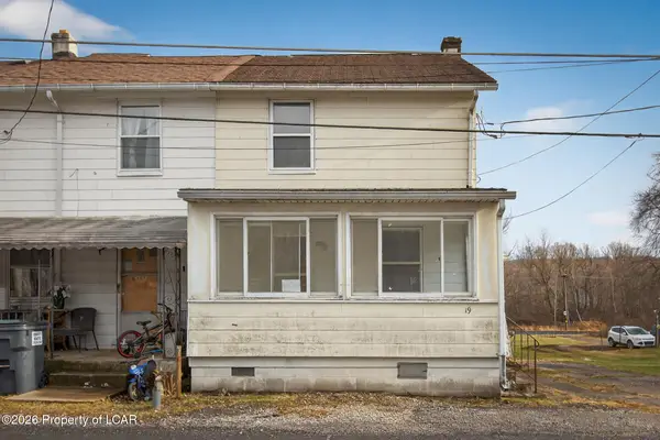 212 Ebervale Road, Hazleton, PA 18202