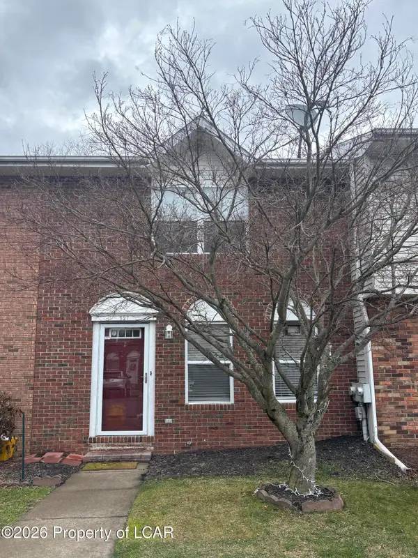 527 Clover Court, Exeter, PA 18643