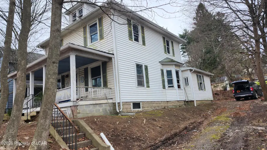 142 Franklin Street, Dallas, PA 18612 - #3