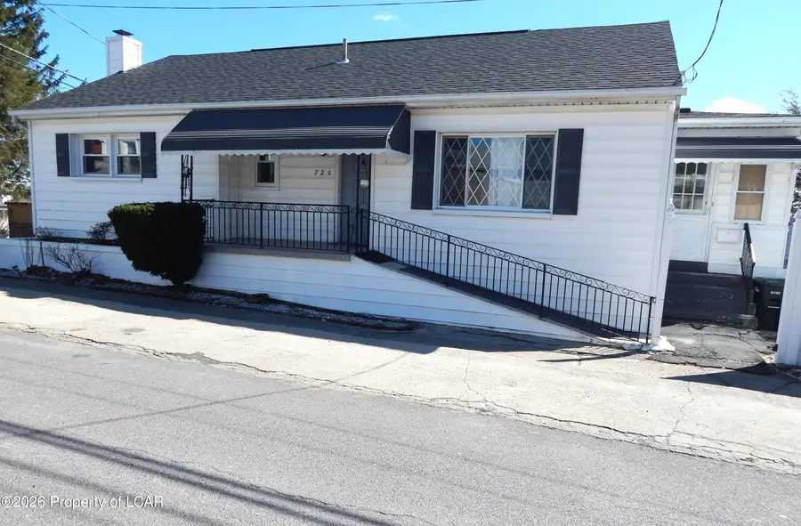 720 E 7th Street, Hazleton, PA 18201 - #2