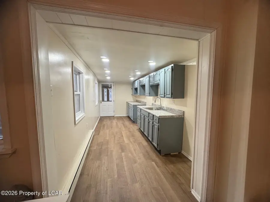 135 W Pine Street, Mahanoy City, PA 17948 - #3