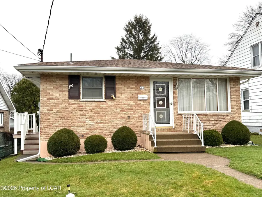 621 Putnam Street, Hazle, PA 18202 - #2