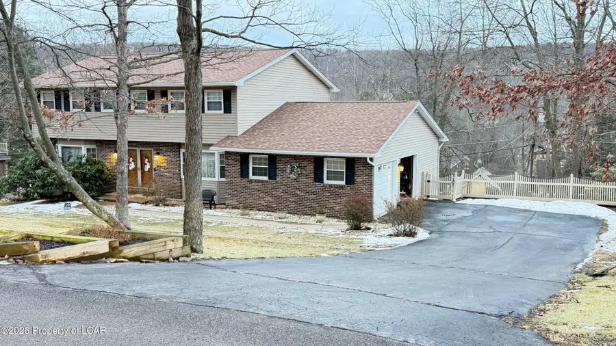 17 Colonels Ridge Road, Mountain Top, PA 18707 - Image #2