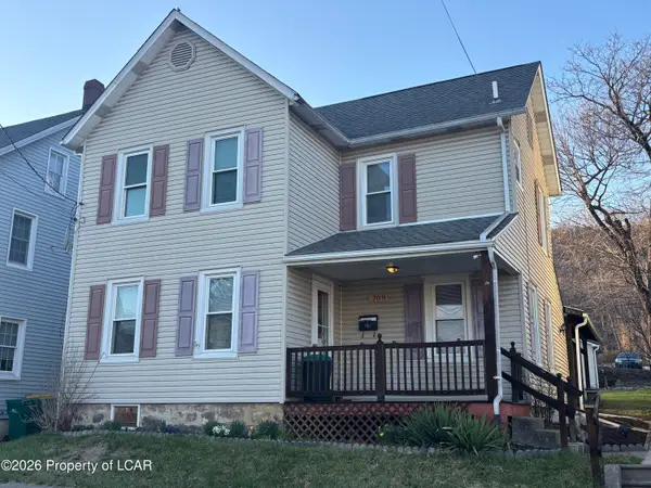 709 William Street, Pen Argyl, PA 18072