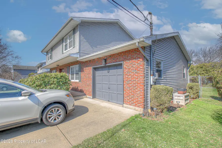 522 N Gates Avenue, Kingston, PA 18704 - #3