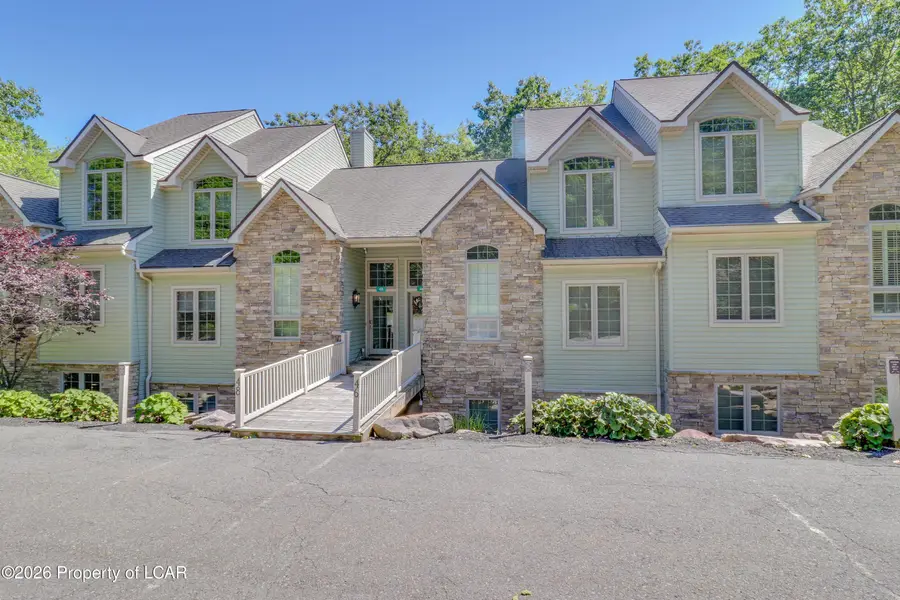 46 Mountainwoods Drive, Lake Harmony, PA 18624 - #3