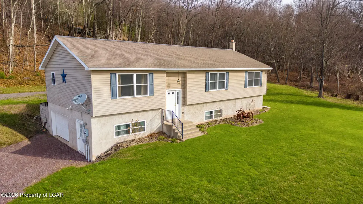 5614 Main Road, Hunlock Creek, PA 18621 - #1