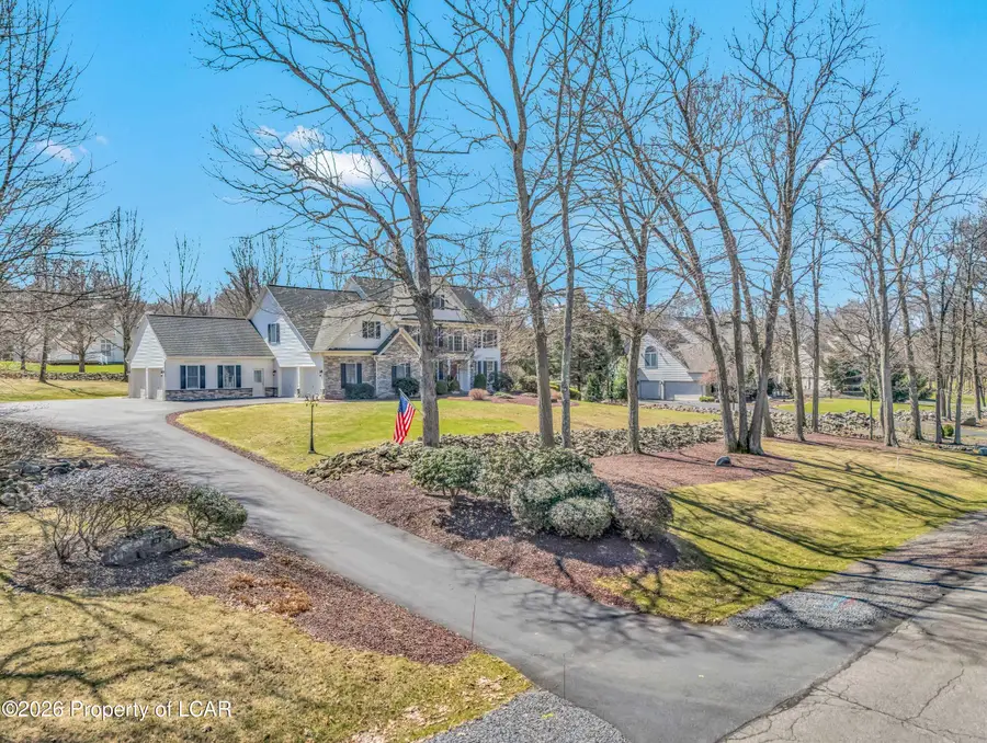 436 Larchmont Way, Mountain Top, PA 18707 - #3