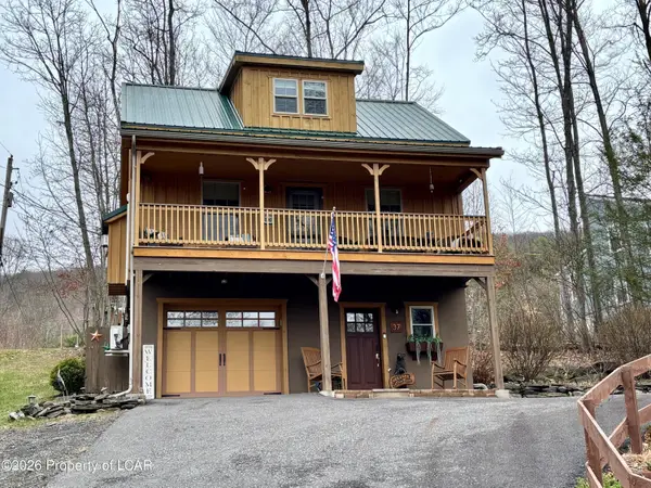37 Lake Shore Drive, Tunkhannock, PA 18657