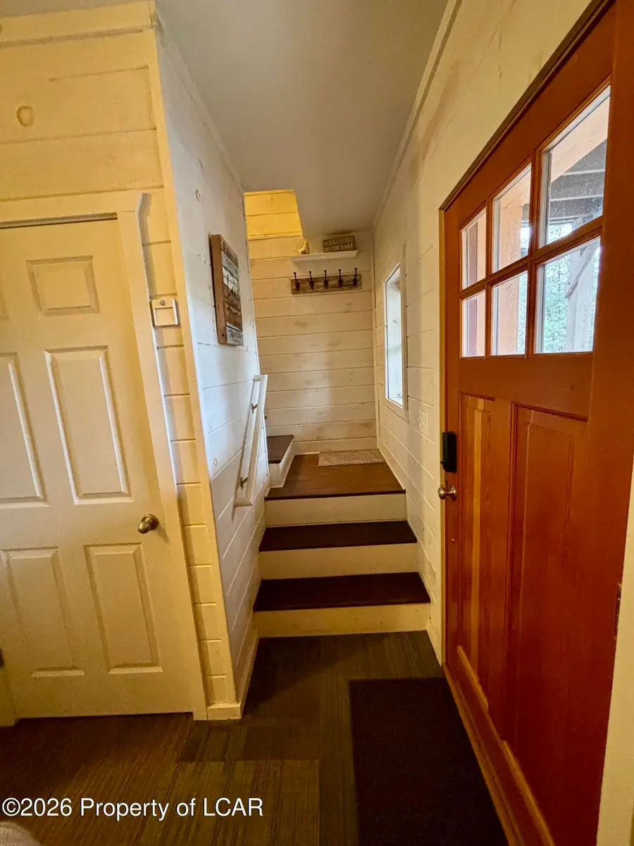 37 Lake Shore Drive, Tunkhannock, PA 18657 - #2