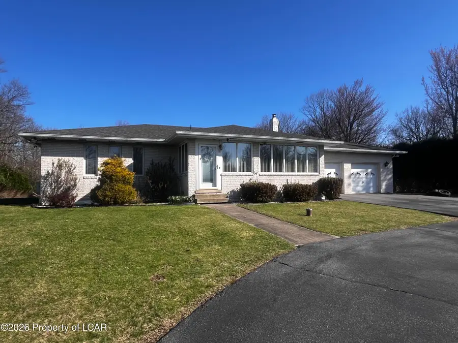 137 Forest Hills Acres Drive, Hazle, PA 18201 - #2